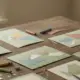 Selbstgebastelte Einladungskarten mit Buntstiften, Kindergeburtstag Spruch